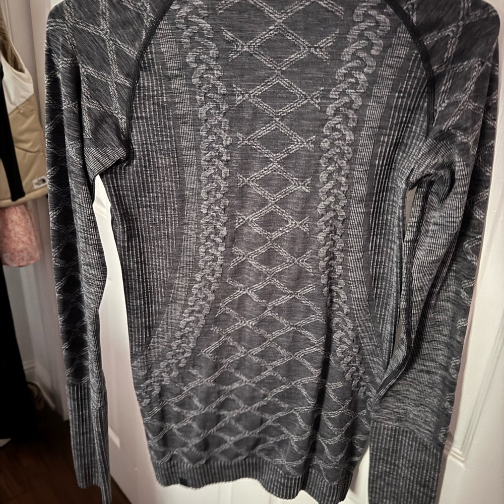 Gray Patterned Lululemon Sweater - image 2